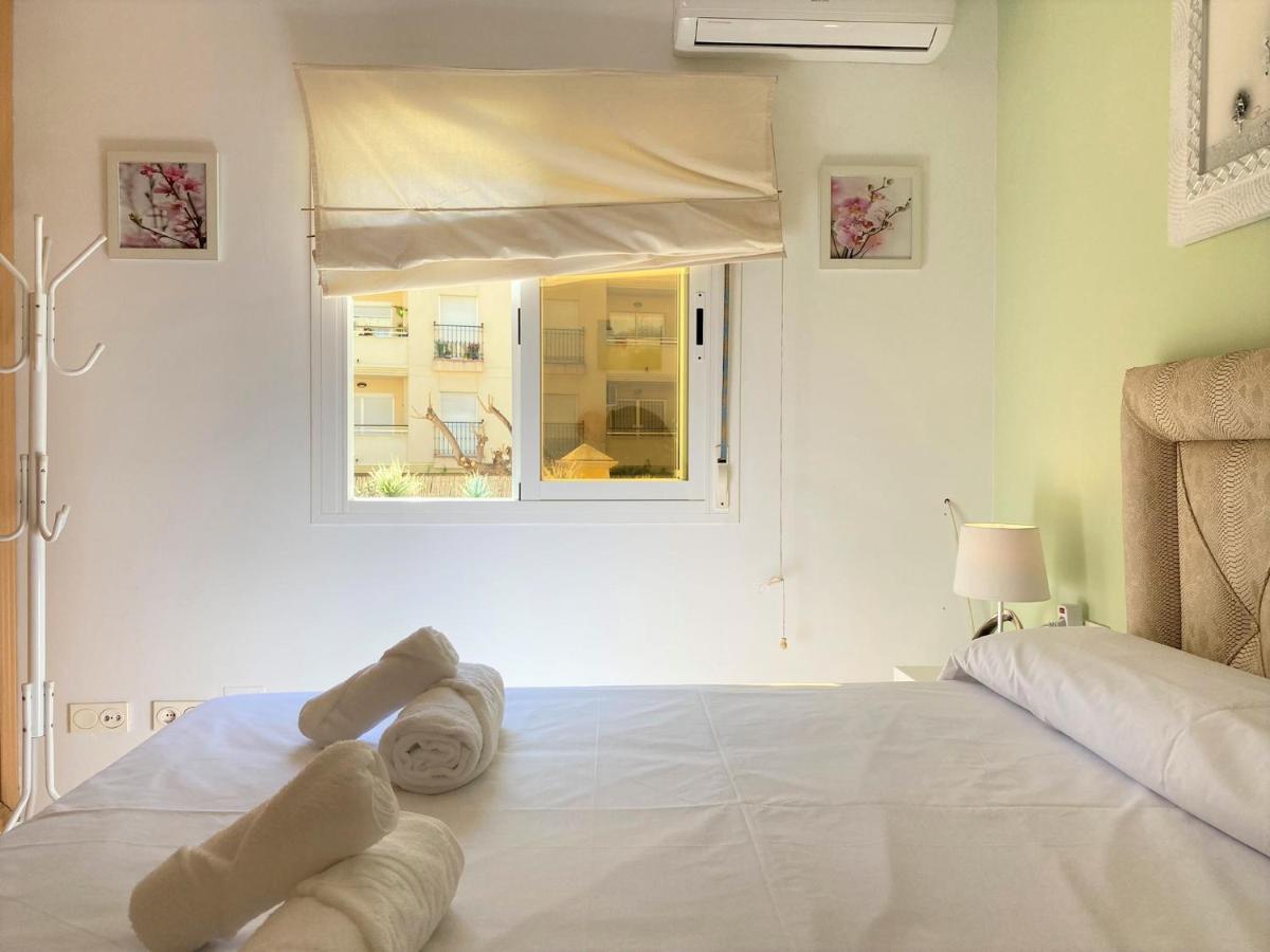 Triton Apartments Casasol Nerja Eksteriør billede